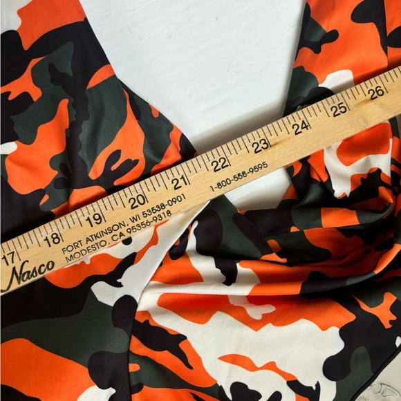 NWT I.AM.GIA Orange And Black Camo Jacket Size Small - Picture 4 of 5